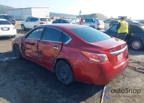 2013 Nissan Altima 2.5 S z USA, uszkodzony, nr VIN 1N4AL3AP5DN550348